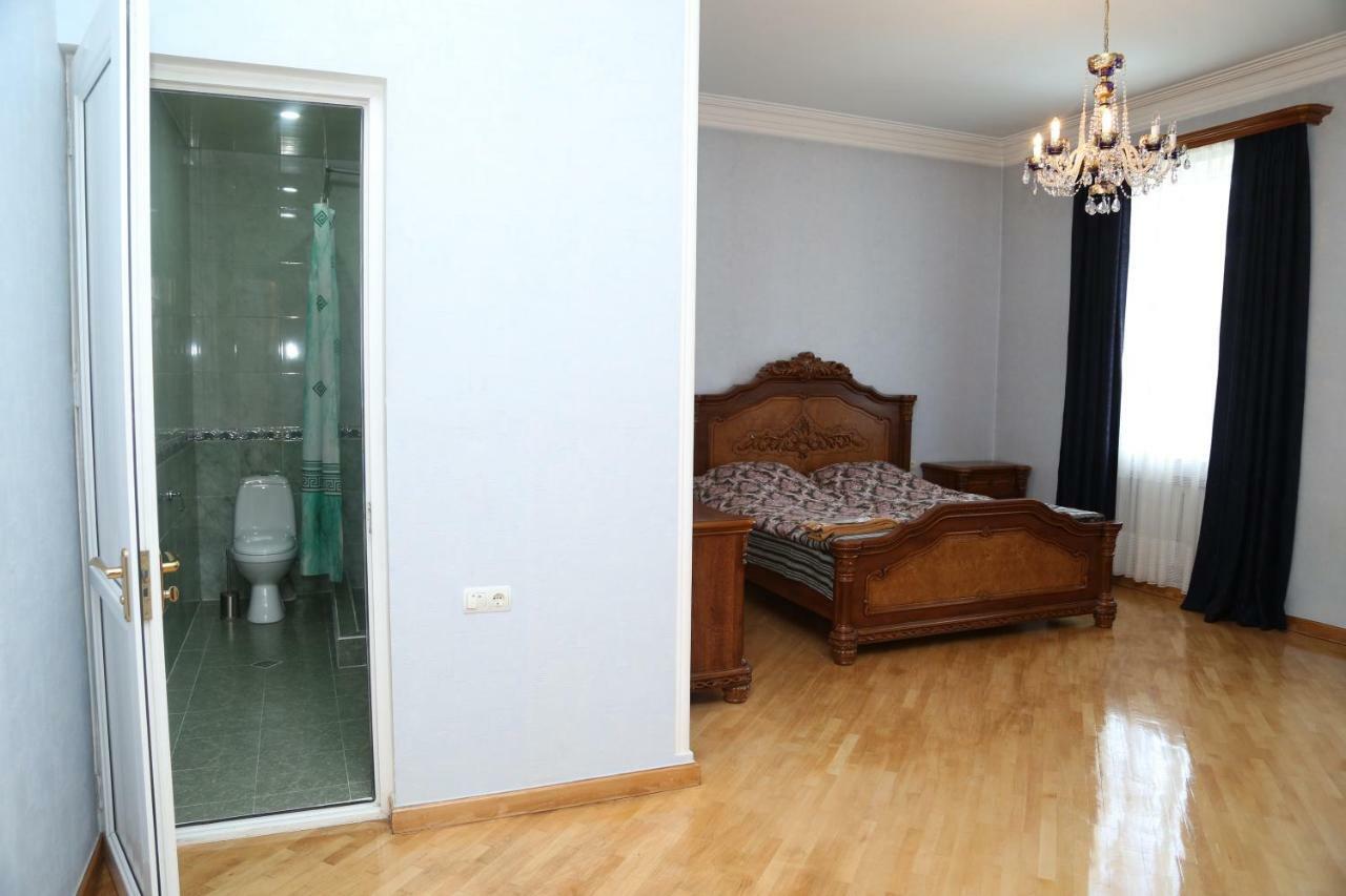 Apartments City On The Palm Tiflis Exterior foto